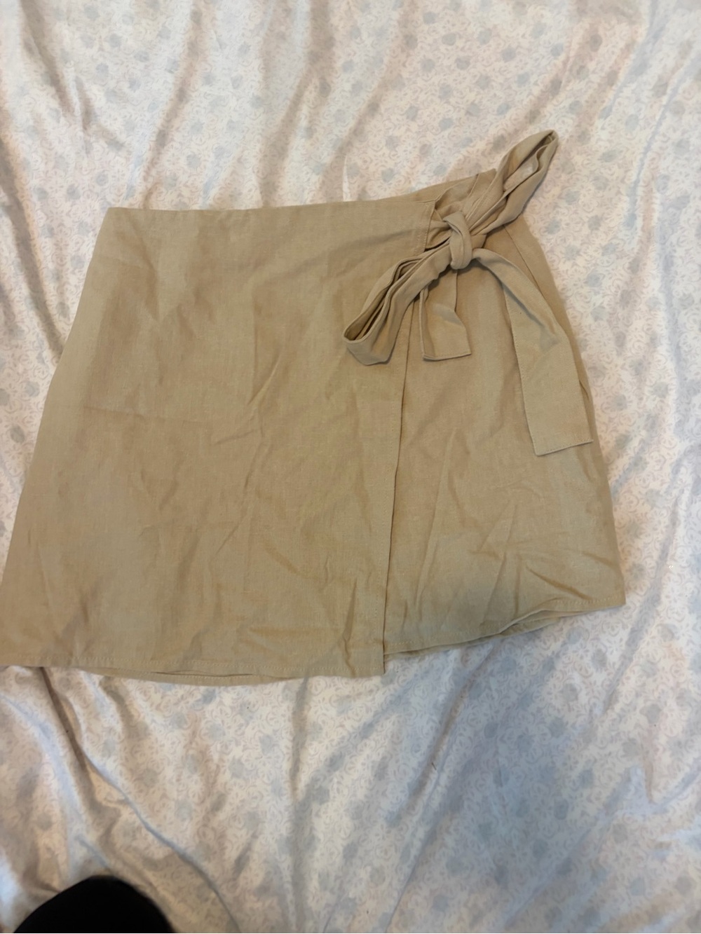Forever 21 tan beige wrap around skirt